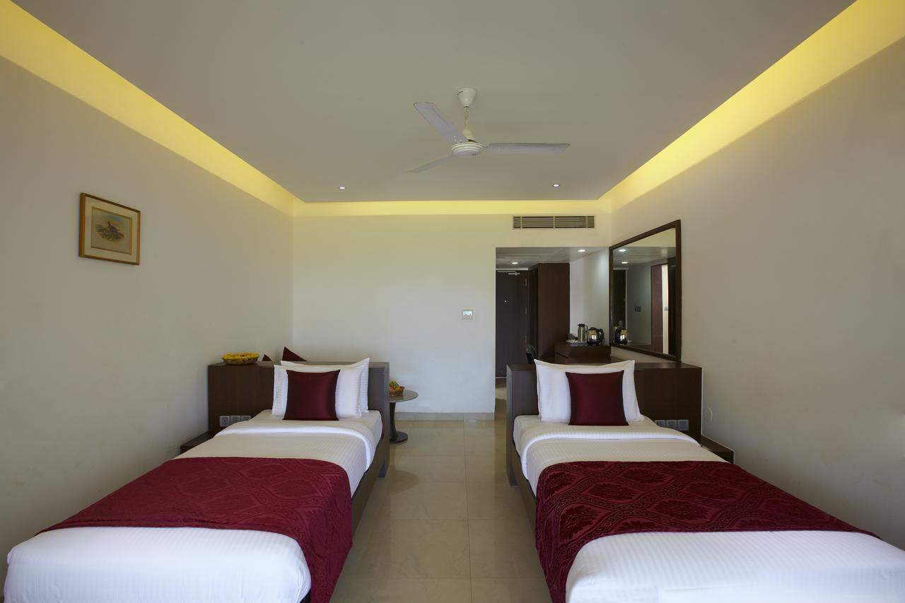 Rns Golf Resort & Nature Cure Centre Māvalli Dış mekan fotoğraf